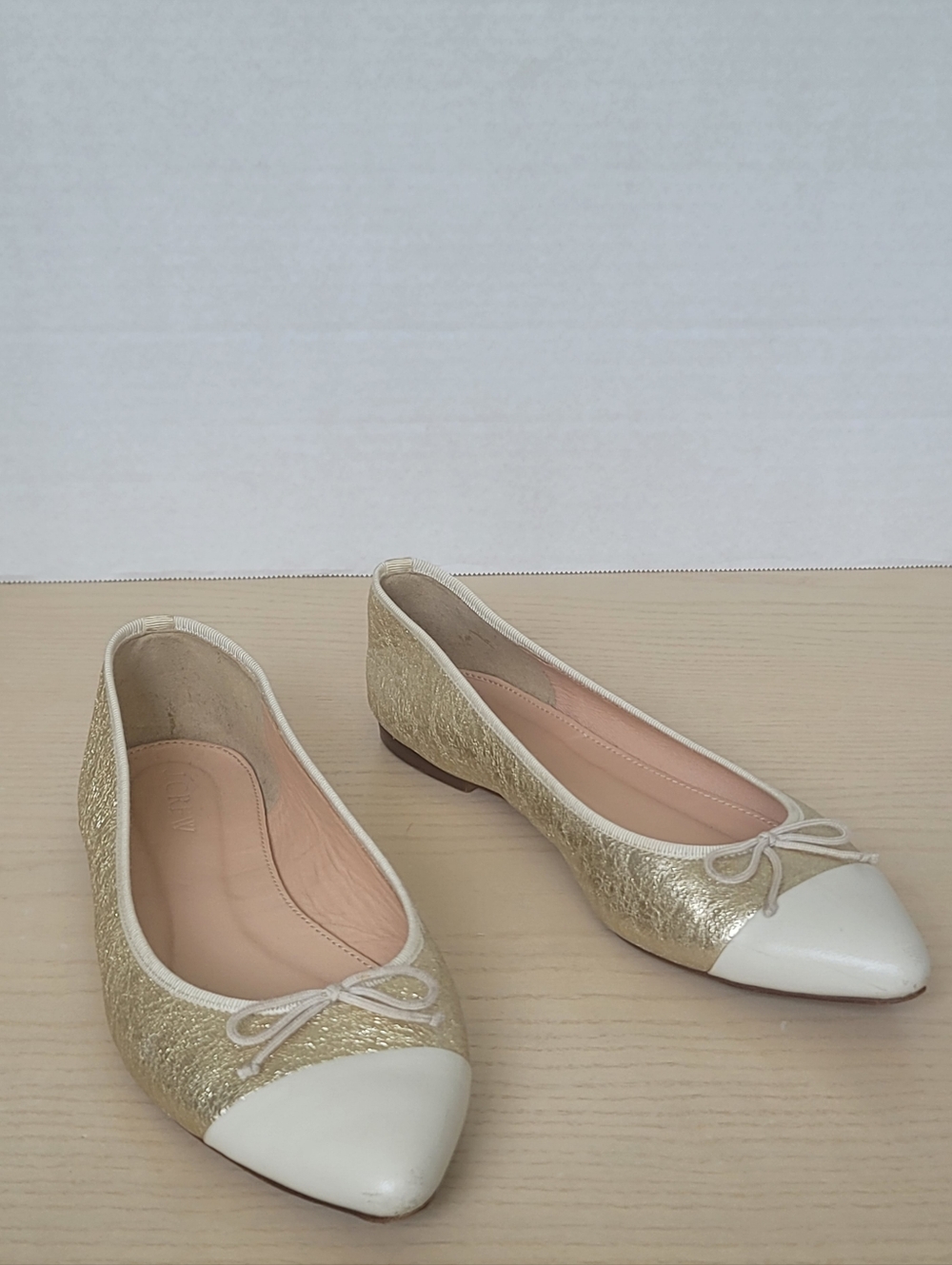 J. Crew Gemma Two-Tone Cap-Toe Metallic Gold Leather Cream Pointed Toe Flats 6.5